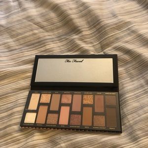 Too Faced Born This Way Natural Nudes Eyeshadow Palette
